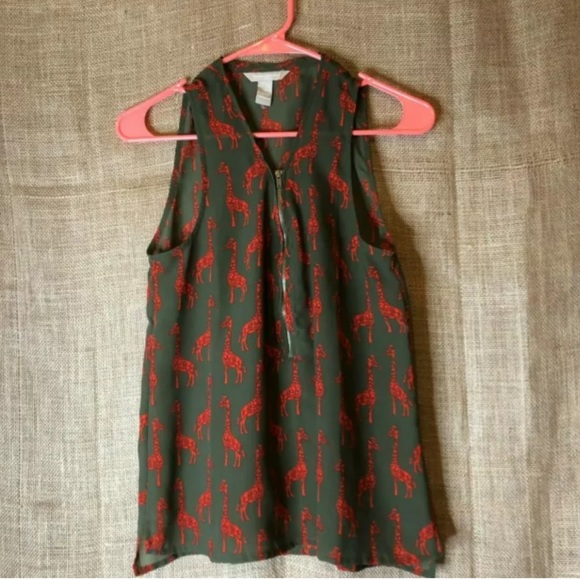 Banana Republic Factory Tops - Banana Republic Giraffe Print Zoo Tank Top Size XS